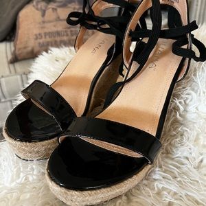 Women’s Black patent leather Liliana wedge shoe size 8 1/2